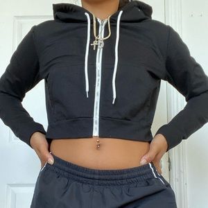 Cropped hoodie